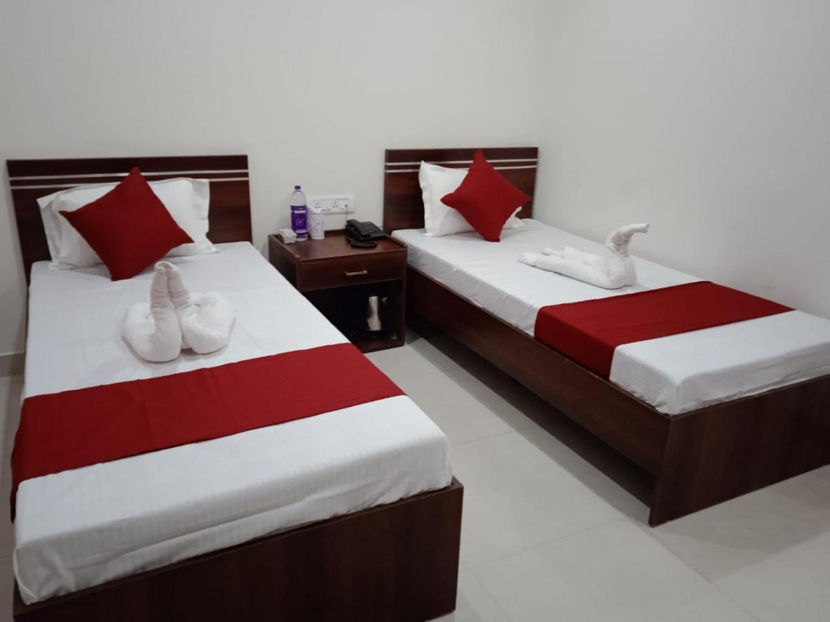 Hotel Haren Grand Гувахати Экстерьер фото